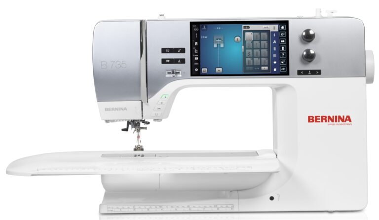 En hvid bernina 735 med forlængerbord