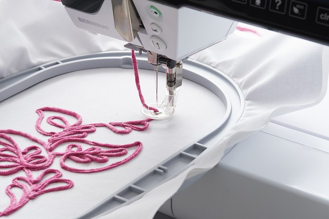 BERNINA 880 PLUS Inkl. BSR & Broderienhed - Billede 2