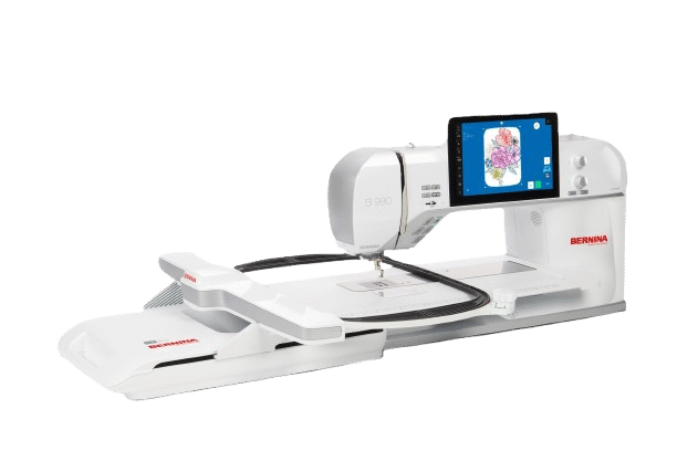 bernina 990 set skråt forfra med broderi modul uden baggrund