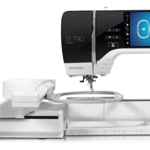 bernina 790 plus med broderienhed set forfra